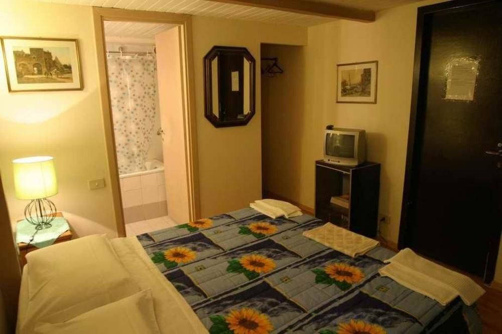 Bed and Breakfast Al Pantheon Con Thomas Mann Рим Экстерьер фото